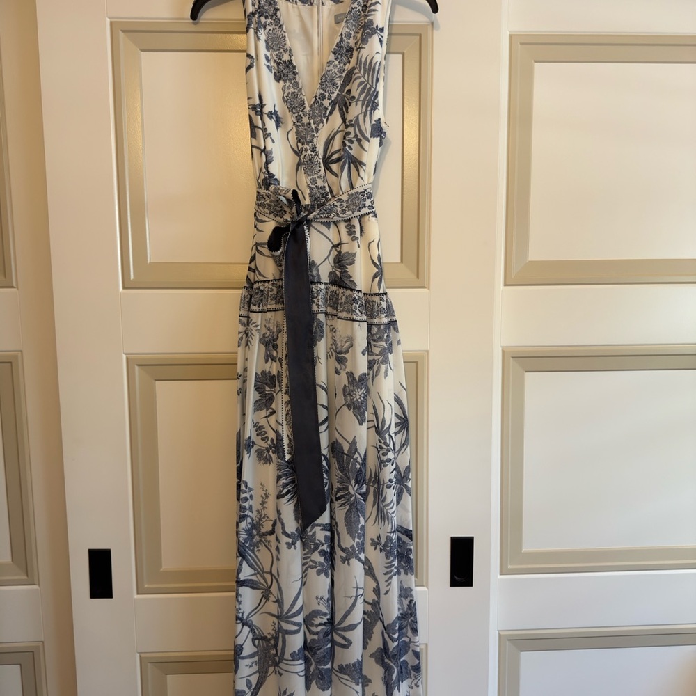 💙Elegant Blue Floral Maxi Dress